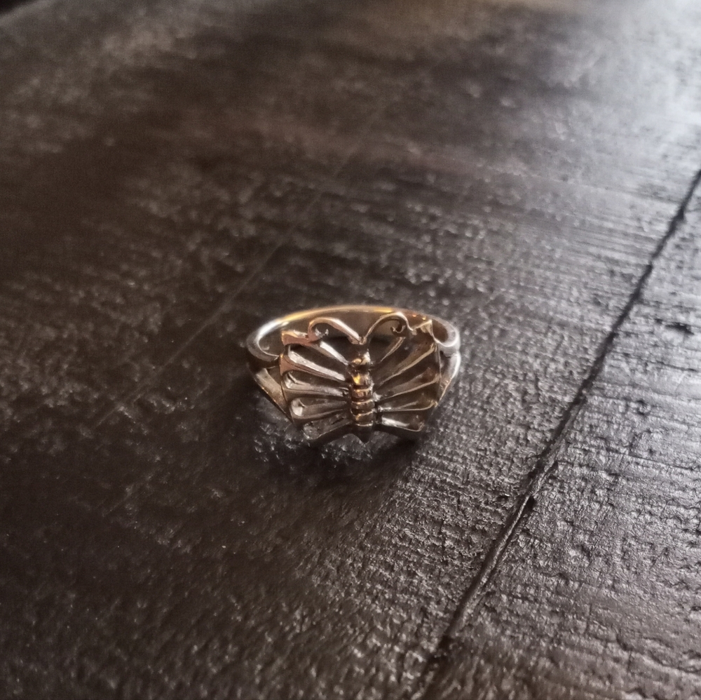 Sterling Silver Butterfly Ring - Picture 6 of 9